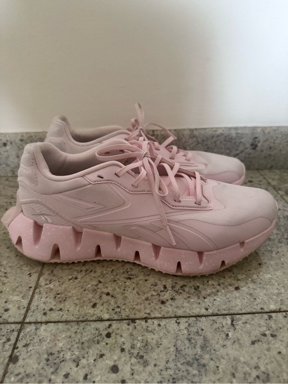 Reebok Women’s Pink Athletic Sneakers - Lightweight Comfort (USED-GOOD)